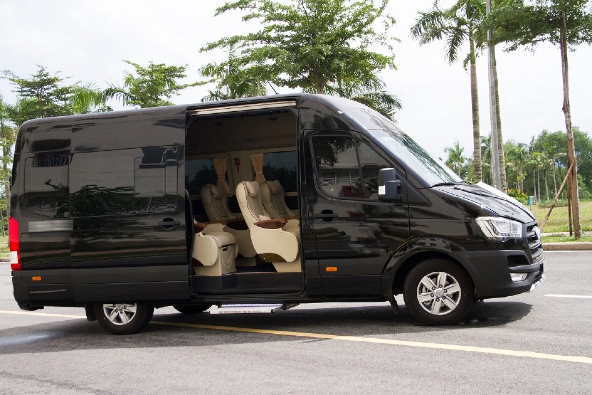 thuê xe Limousine phục vụ hội nghị